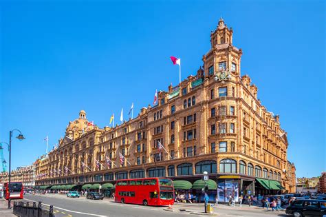 harrods department store locations.